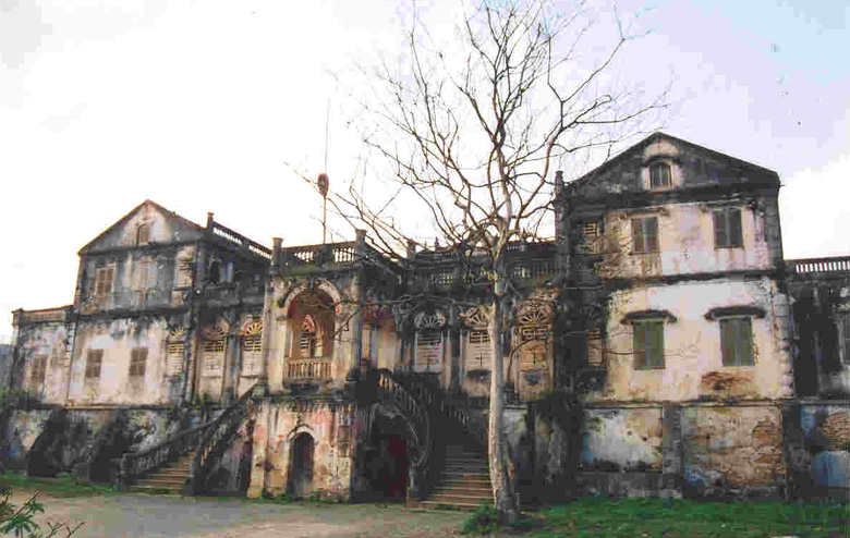 Hoang A Tuong palace